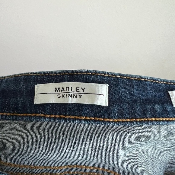 Vigoss Marley Jeans Women's 32 Skinny Leg Mid Rise Distressed Dark Wash Stretch - Picture 6 of 7